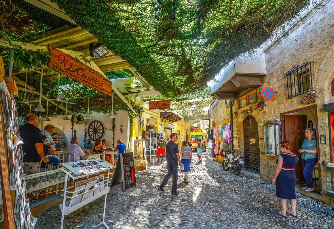 Rue commerçante Rhodes, Grèce