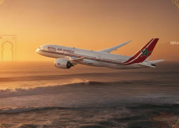 Avion Royal Air Maroc reliant Casablanca à Los Angeles au-dessus de l’Atlantique, nouvelle ligne directe inaugurée en Afrique