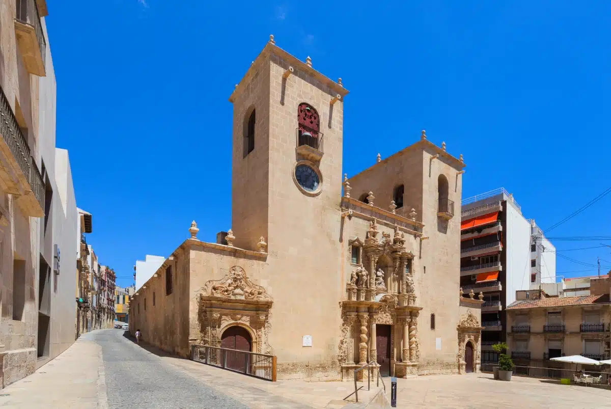 Basilique Santa María à Alicante
