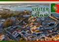 Vue panoramique sur Faro et la vieille ville fortifiée avec la Ria Formosa en arrière-plan au Portugal